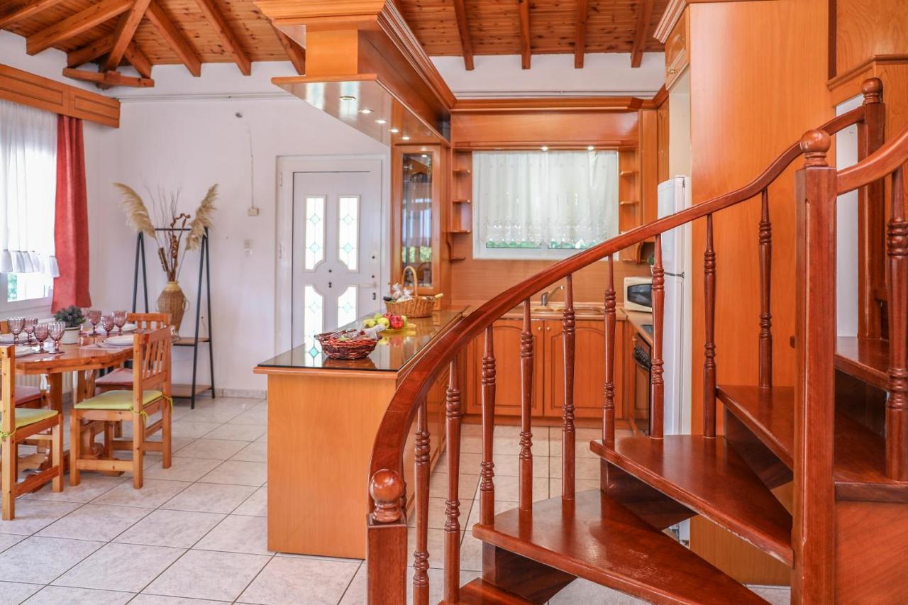 Villa Mitzelos Moni Evaggelistrias المظهر الخارجي الصورة