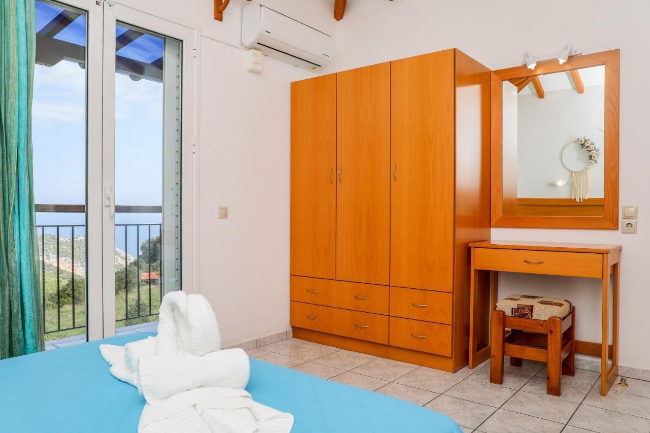 Villa Mitzelos Moni Evaggelistrias المظهر الخارجي الصورة