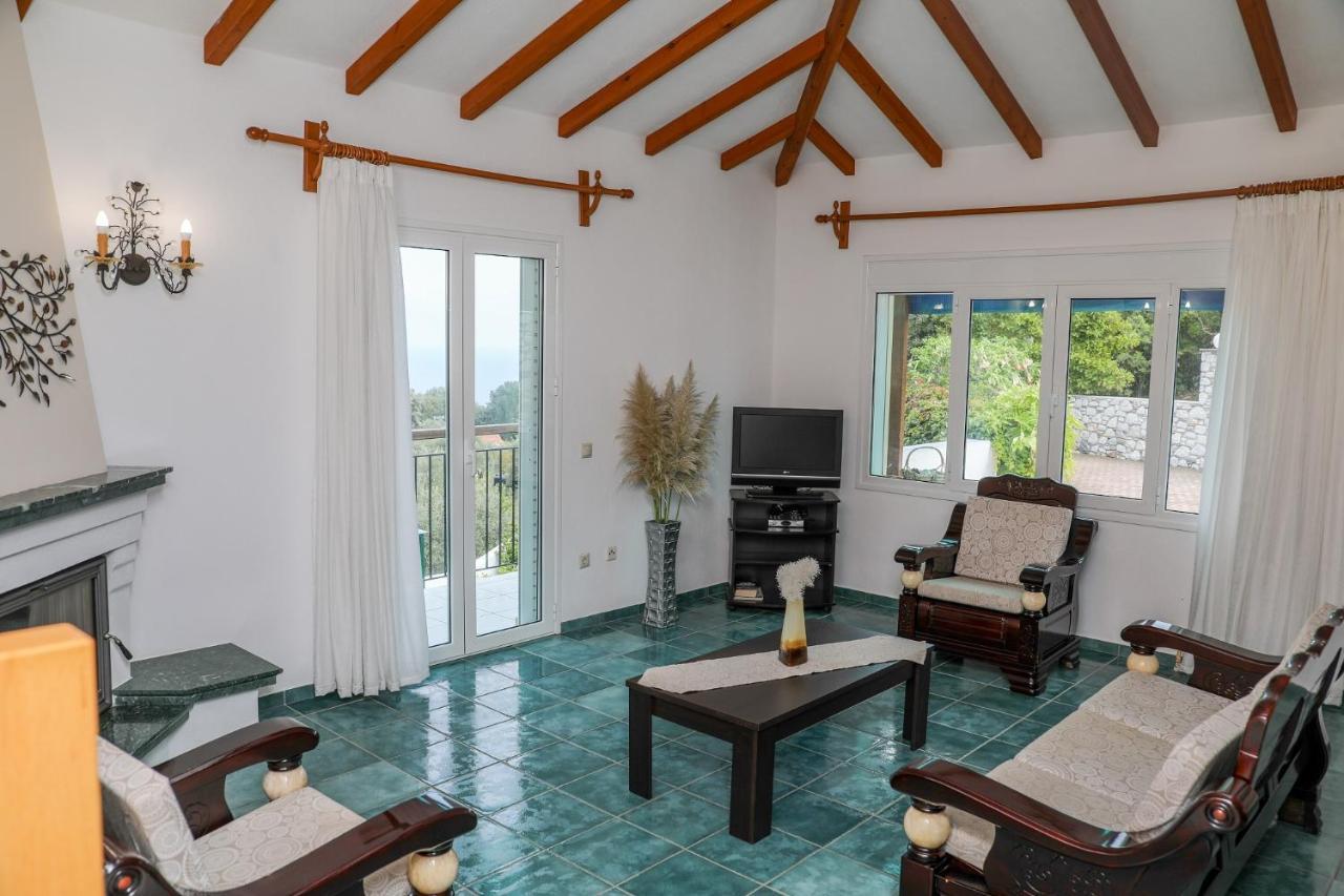 Villa Mitzelos Moni Evaggelistrias المظهر الخارجي الصورة