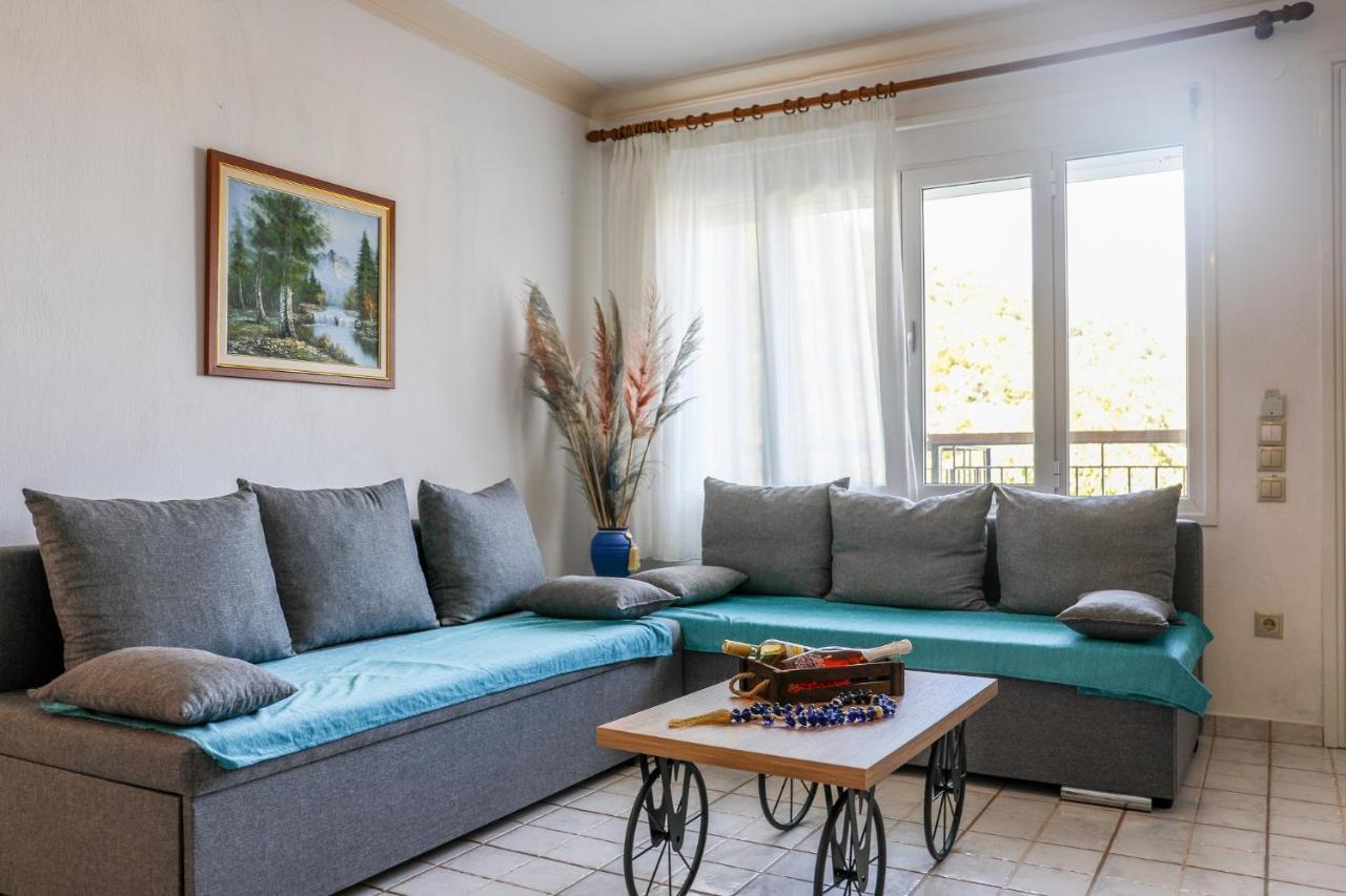 Villa Mitzelos Moni Evaggelistrias المظهر الخارجي الصورة