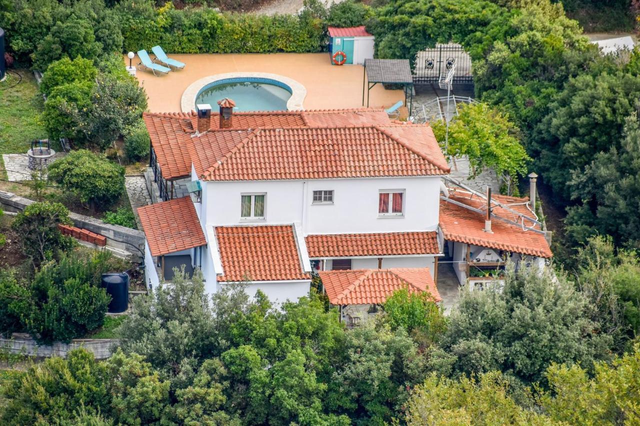 Villa Mitzelos Moni Evaggelistrias المظهر الخارجي الصورة