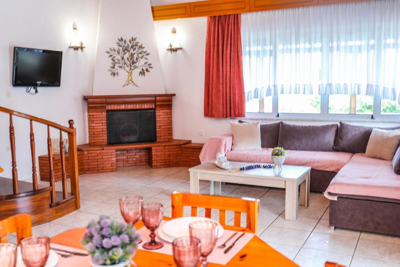 Villa Mitzelos Moni Evaggelistrias المظهر الخارجي الصورة