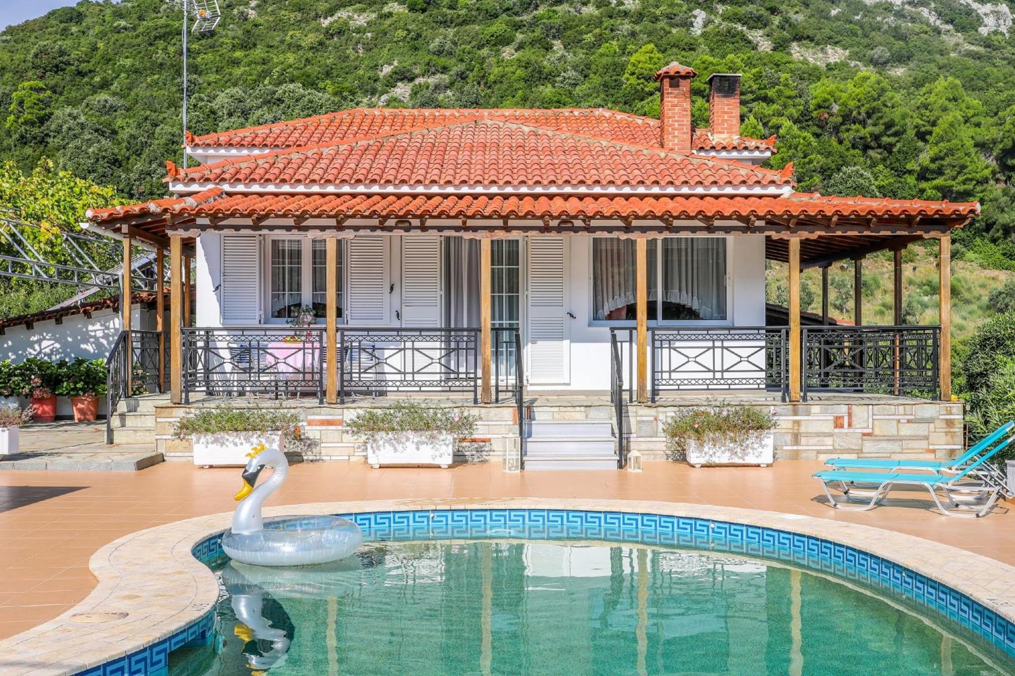 Villa Mitzelos Moni Evaggelistrias المظهر الخارجي الصورة